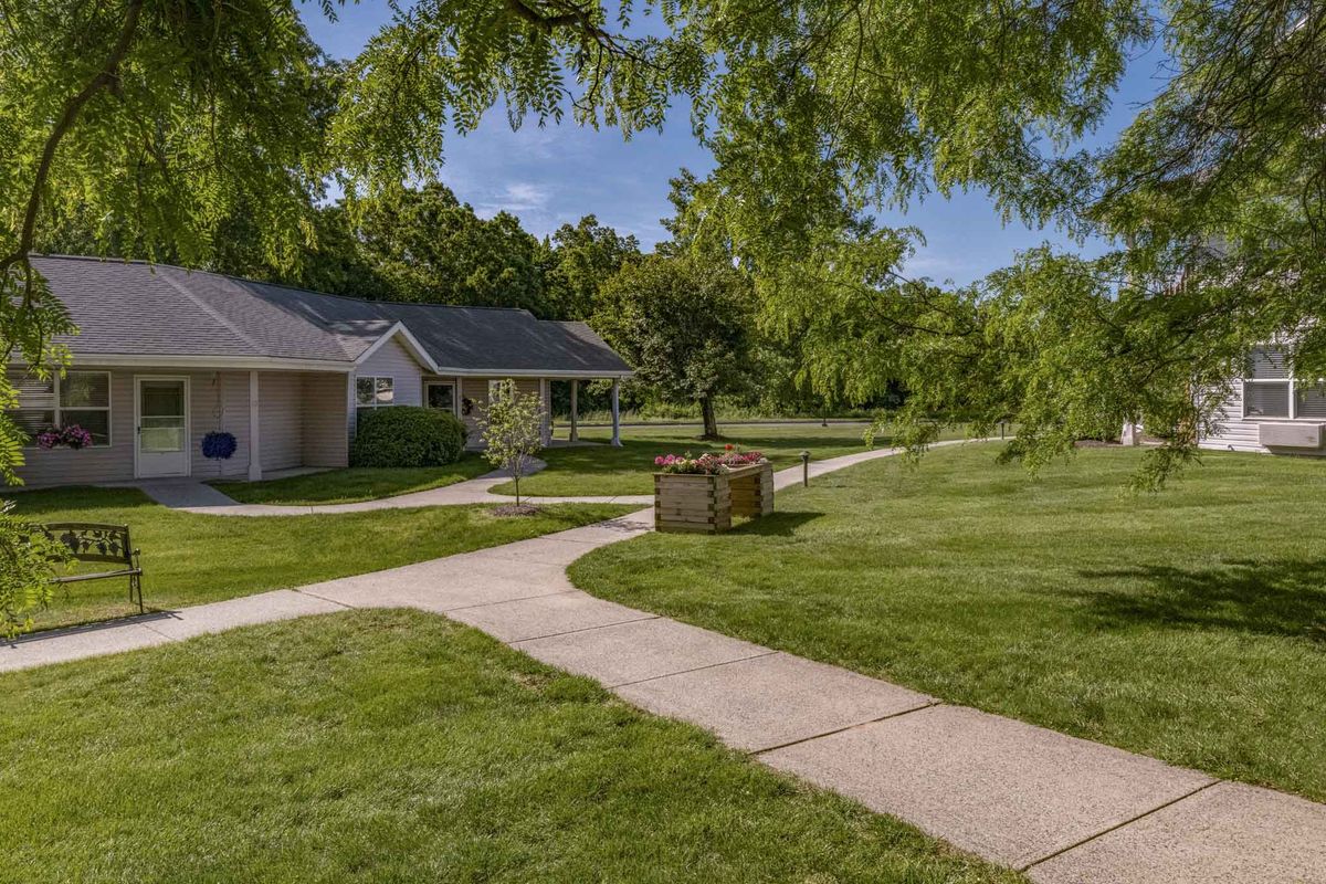 Holiday Quail Run Estates (UPDATED) Get Pricing, See 42 Photos & See